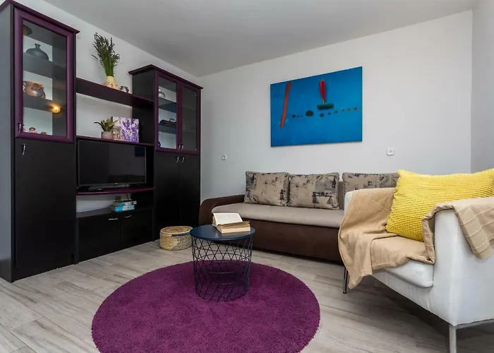 Apartament Marija *